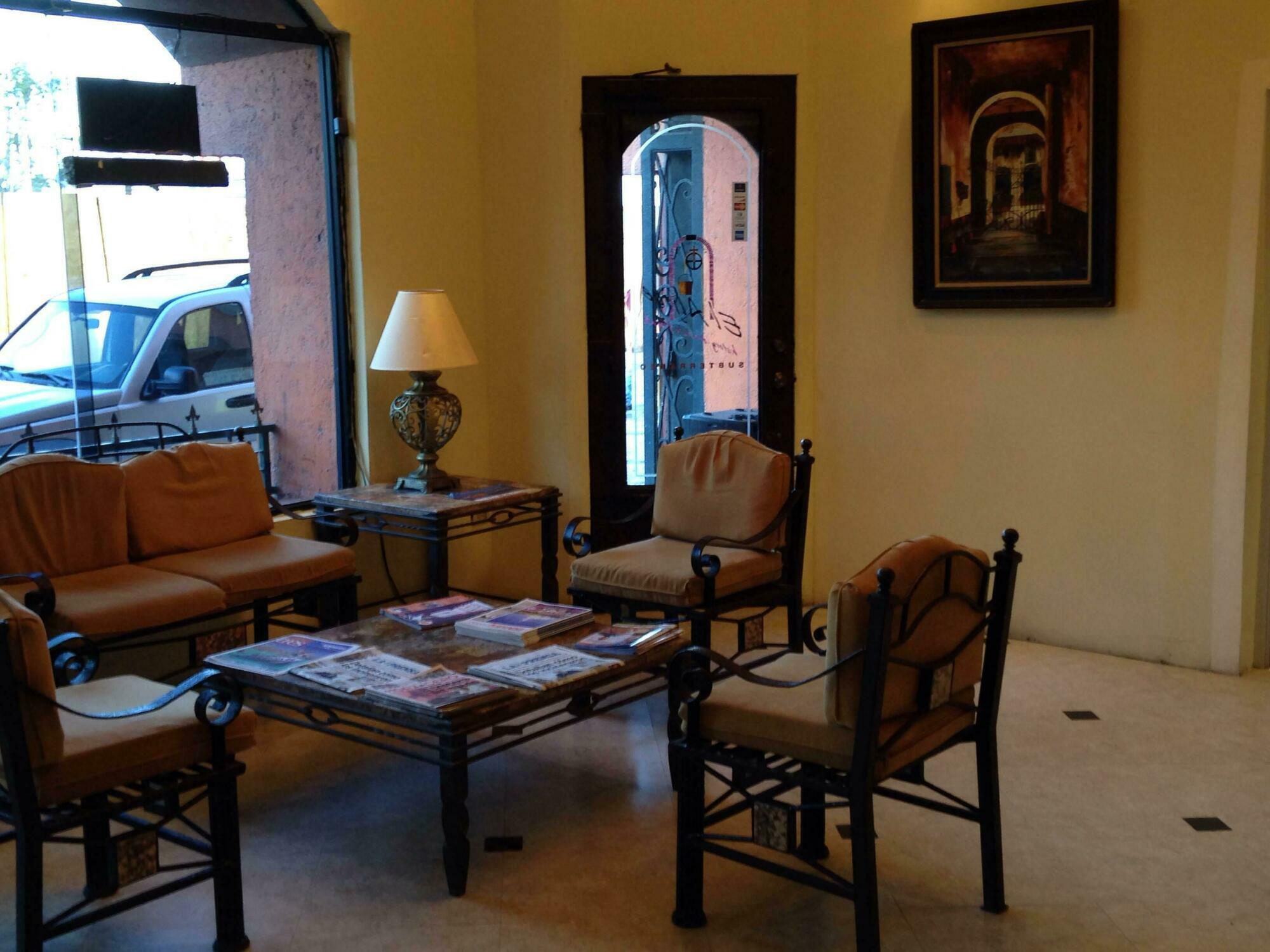 San Carlos De Reynosa Hotel ภายนอก รูปภาพ